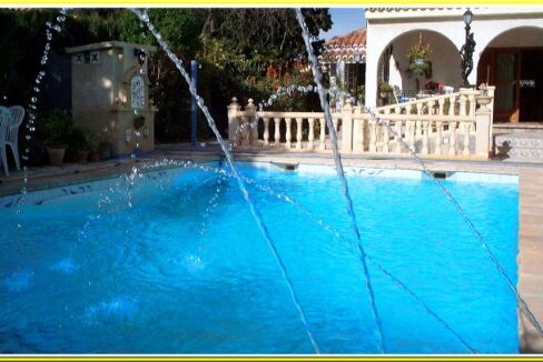 03 PISCINA Y PORCHE