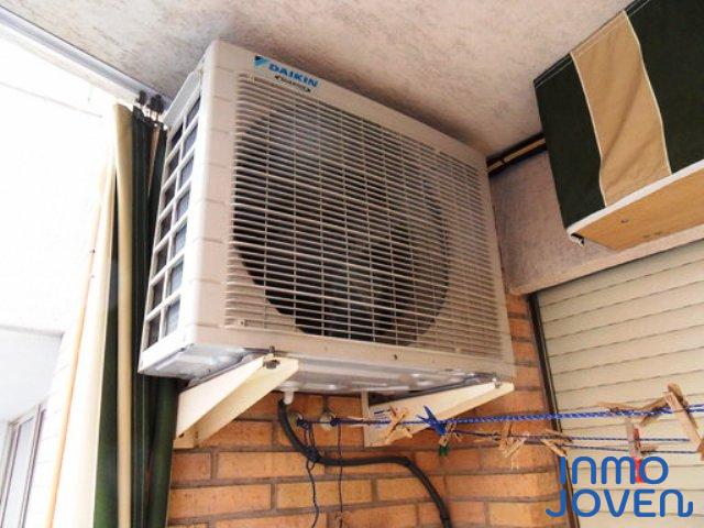 SAMSUNG DIGITAL CAMERA