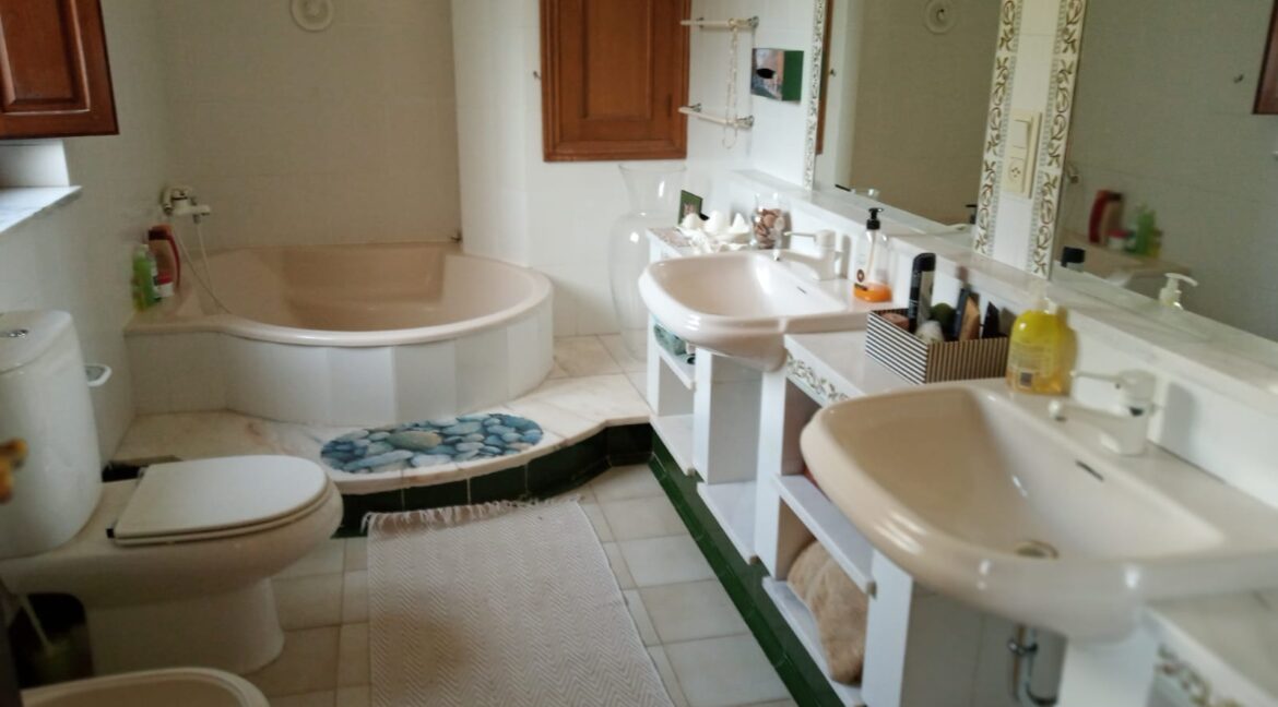 7fc311ce-e137-406d-93e9-337279d244b9